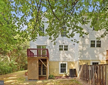 5986 Powells Landing Road - Photo Thumbnail 38