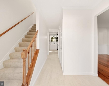 5986 Powells Landing Road - Photo Thumbnail 3