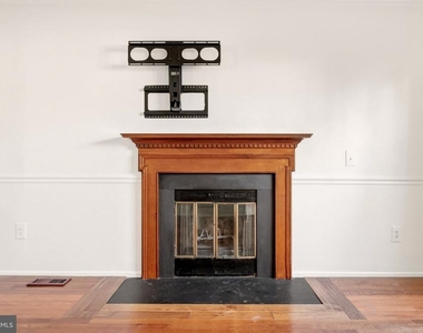 5986 Powells Landing Road - Photo Thumbnail 6