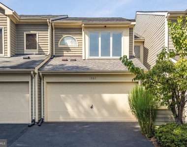 1987 Lakeport Way - Photo Thumbnail 2