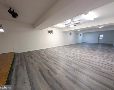 6441 Lake Meadow Drive - Photo Thumbnail 26