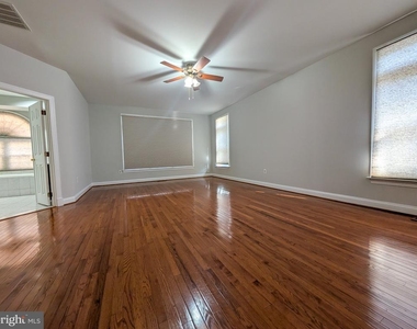 6441 Lake Meadow Drive - Photo Thumbnail 23
