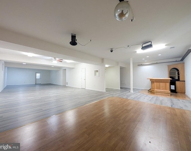 6441 Lake Meadow Drive - Photo Thumbnail 27