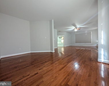 6441 Lake Meadow Drive - Photo Thumbnail 25