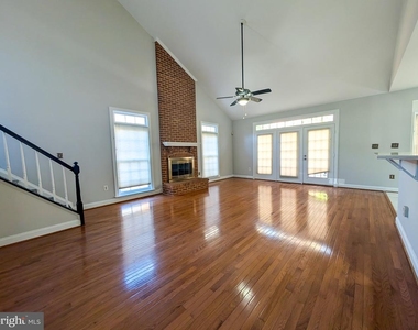 6441 Lake Meadow Drive - Photo Thumbnail 2