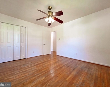 4221 N Valiant Court - Photo Thumbnail 21