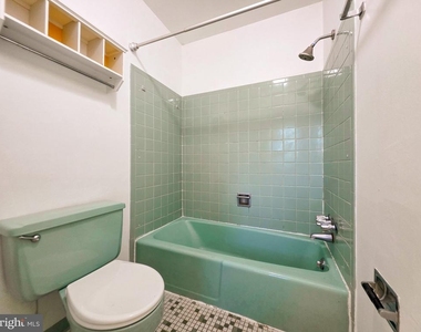 4221 N Valiant Court - Photo Thumbnail 31