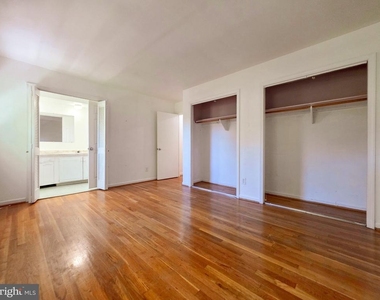 4221 N Valiant Court - Photo Thumbnail 28