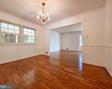 4221 N Valiant Court - Photo Thumbnail 16