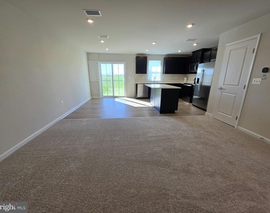 2765 Apricot Drive - Photo Thumbnail 2