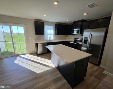 2765 Apricot Drive - Photo Thumbnail 5