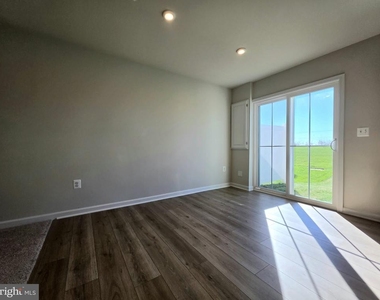 2765 Apricot Drive - Photo Thumbnail 8