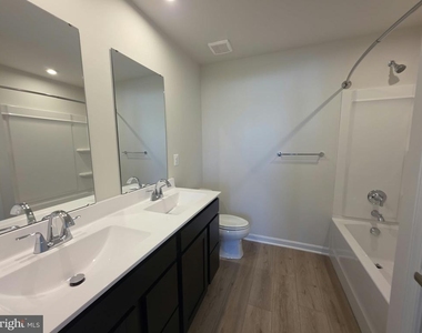 2765 Apricot Drive - Photo Thumbnail 11