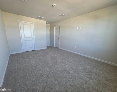 2765 Apricot Drive - Photo Thumbnail 10
