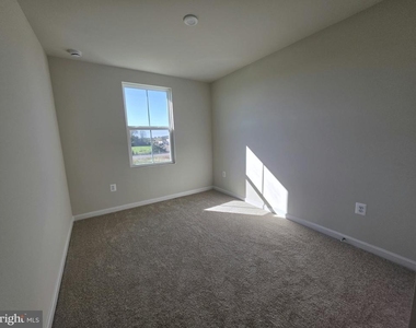 2765 Apricot Drive - Photo Thumbnail 14