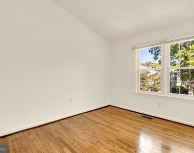 19 Fendall Avenue - Photo Thumbnail 19