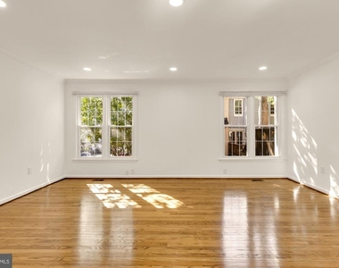19 Fendall Avenue - Photo Thumbnail 10
