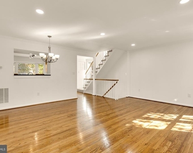 19 Fendall Avenue - Photo Thumbnail 7