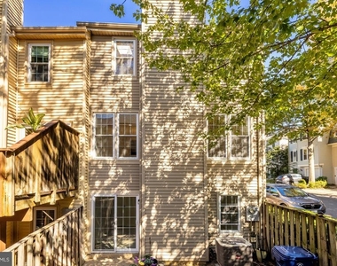 19 Fendall Avenue - Photo Thumbnail 35