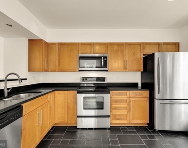 19 Fendall Avenue - Photo Thumbnail 5