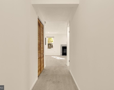 19 Fendall Avenue - Photo Thumbnail 23