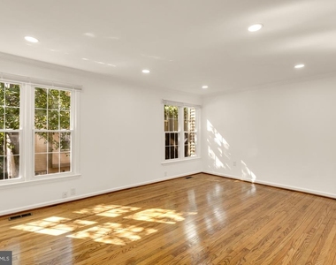 19 Fendall Avenue - Photo Thumbnail 9