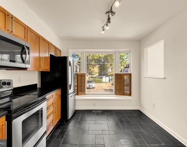 19 Fendall Avenue - Photo Thumbnail 6