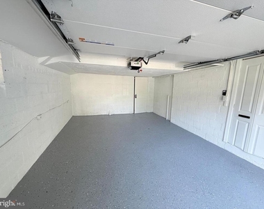2637 N Greenbrier Street - Photo Thumbnail 32