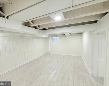 2637 N Greenbrier Street - Photo Thumbnail 27