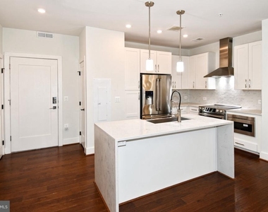 1411 Key Boulevard - Photo Thumbnail 16