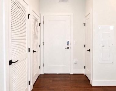 1411 Key Boulevard - Photo Thumbnail 6