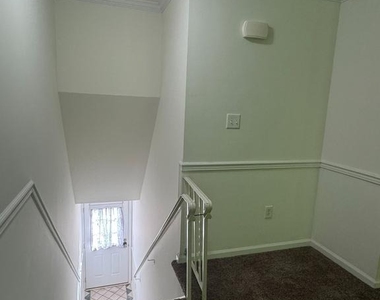 1155 York Road - Photo Thumbnail 2