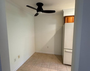 1155 York Road - Photo Thumbnail 8