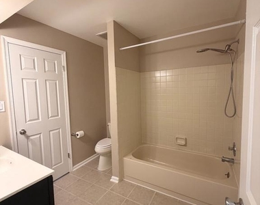 3505 Bennett Place - Photo Thumbnail 7