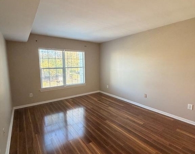 3505 Bennett Place - Photo Thumbnail 4