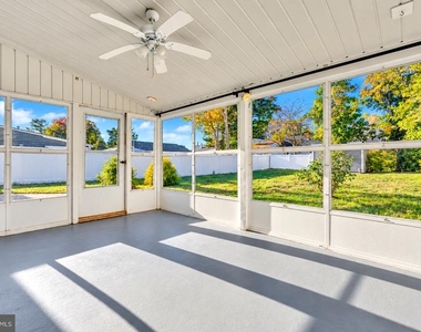 266 Eaton Avenue - Photo Thumbnail 11