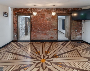 59 S Franklin Street - Photo Thumbnail 7