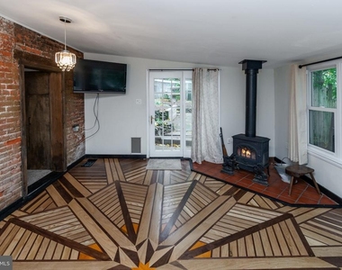 59 S Franklin Street - Photo Thumbnail 6