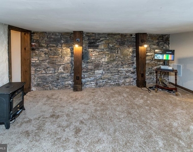 59 S Franklin Street - Photo Thumbnail 10