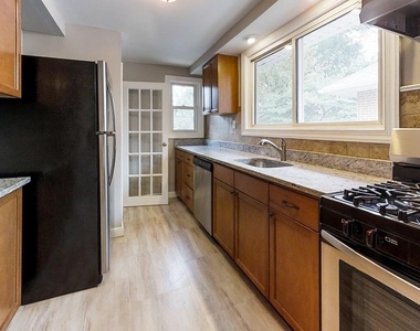24 W 7th Avenue - Photo Thumbnail 5