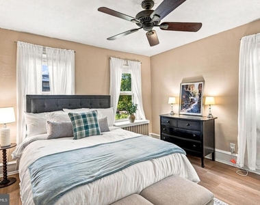 809 W Collings Avenue - Photo Thumbnail 11