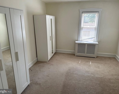 128 E Franklin Avenue - Photo Thumbnail 6