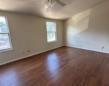 44 Waterview Court - Photo Thumbnail 7