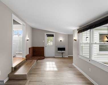 91 Baker Boulevard - Photo Thumbnail 14