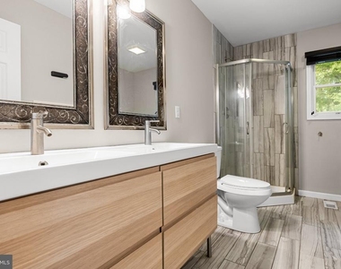 91 Baker Boulevard - Photo Thumbnail 20