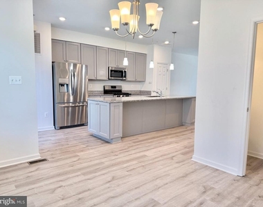 236 Jessica Lyn Avenue - Photo Thumbnail 10