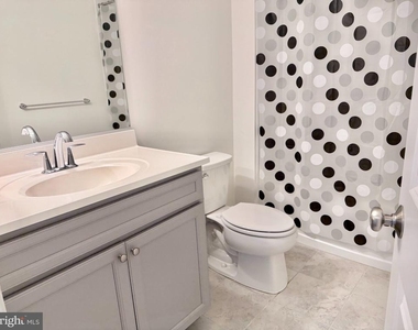 236 Jessica Lyn Avenue - Photo Thumbnail 44