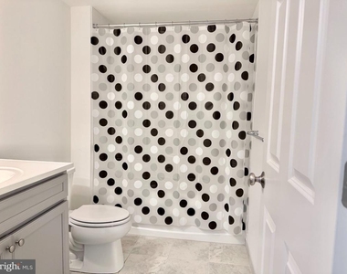 236 Jessica Lyn Avenue - Photo Thumbnail 45