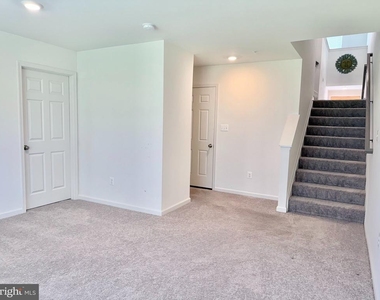 236 Jessica Lyn Avenue - Photo Thumbnail 40