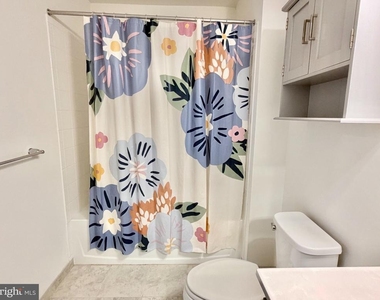 236 Jessica Lyn Avenue - Photo Thumbnail 35